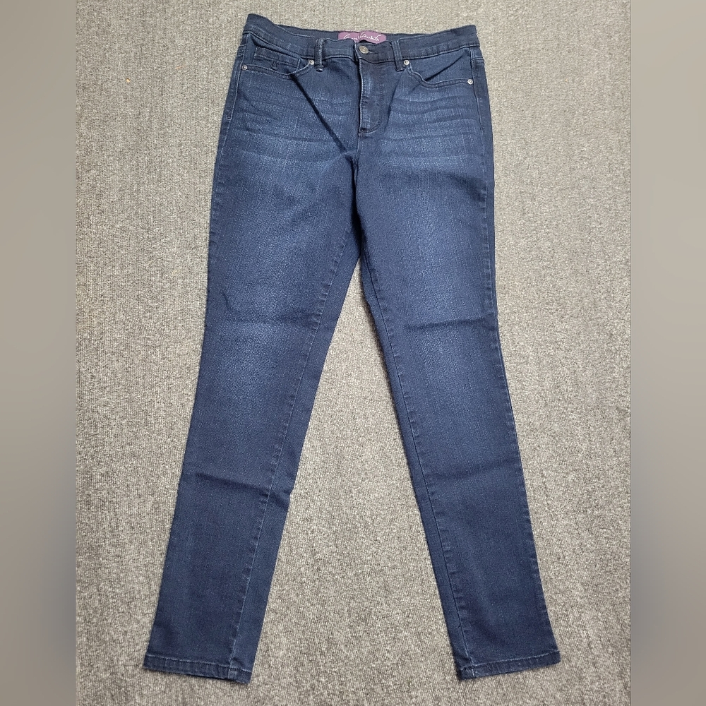 Gloria Vanderbilt Women's Amanda SKINNY Dark Wash Size 6 medium NWOT Stretch Mom